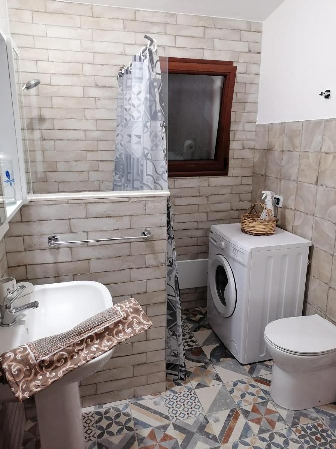 סיניסקולה Agriturismo "Pirastreri" מראה חיצוני תמונה