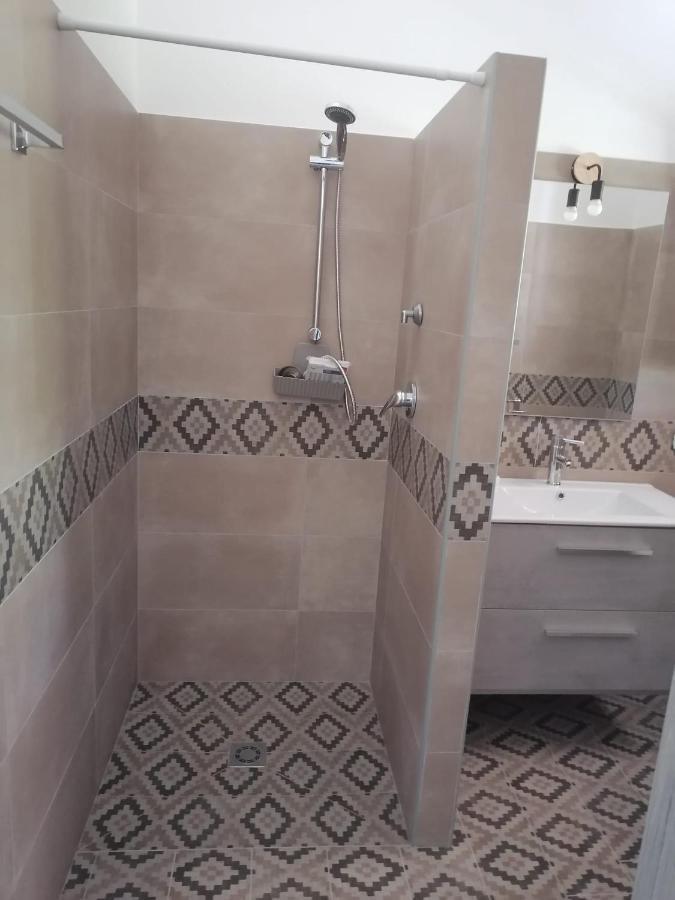 סיניסקולה Agriturismo "Pirastreri" מראה חיצוני תמונה