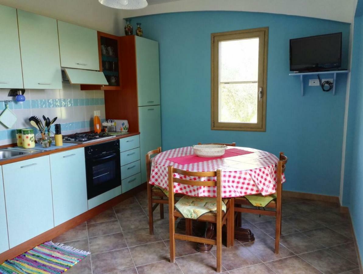 סיניסקולה Agriturismo "Pirastreri" מראה חיצוני תמונה